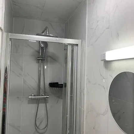 Гостевой дом In House - Bunk Three Single Bed Small Phibblestown